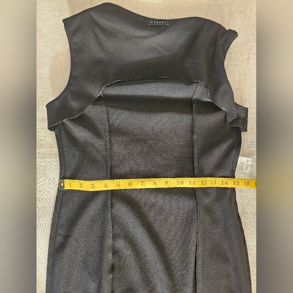 EUC Size Small Sisley Midi Dress - Picture 11 of 13